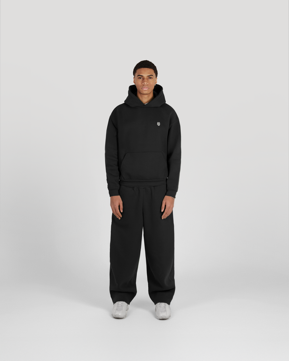 Hoodie Classic – Noir – vue 2